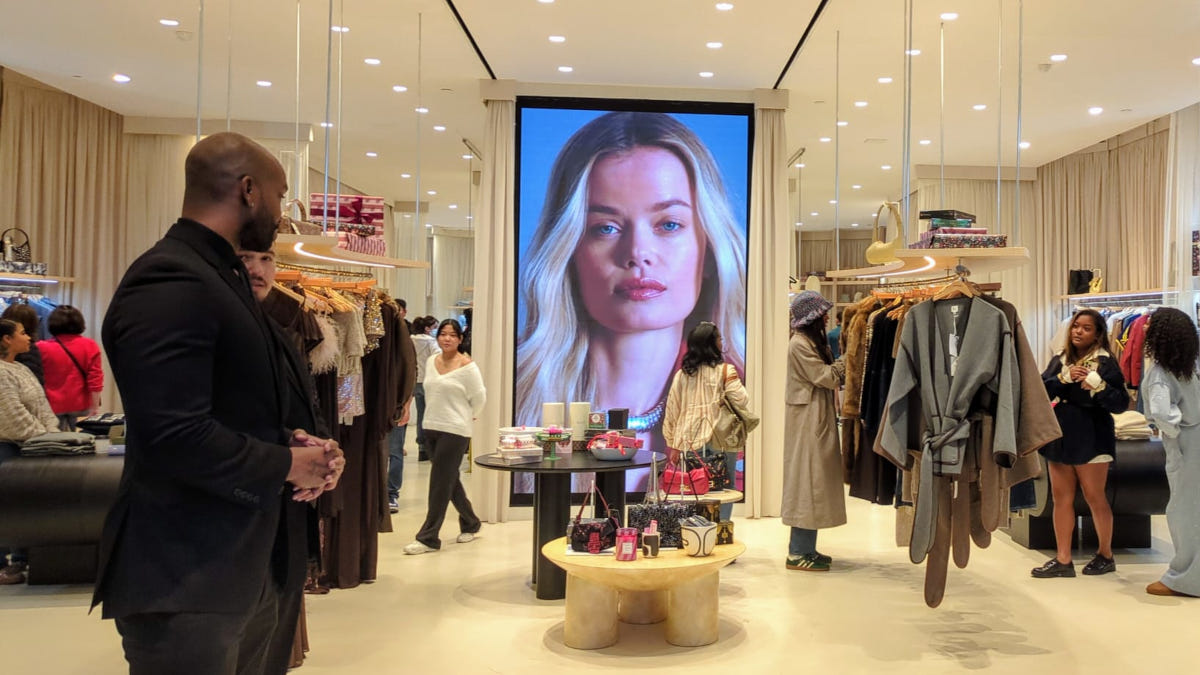 ISE 2025: Cool Stores, Hot Trends - At the Retail Track, invidis will present the coolest digital signage concepts in retail. (Image: invidis) At the Retail Track, invidis will present the coolest digital signage concepts in retail. (Image: invidis)