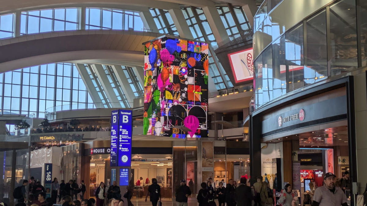 LAX: The Timeless Magic of LED - The Time Tower is the LED centerpiece of LAX Terminal B. (Image: invidis) The Time Tower is the LED centerpiece of LAX Terminal B. (Image: invidis)