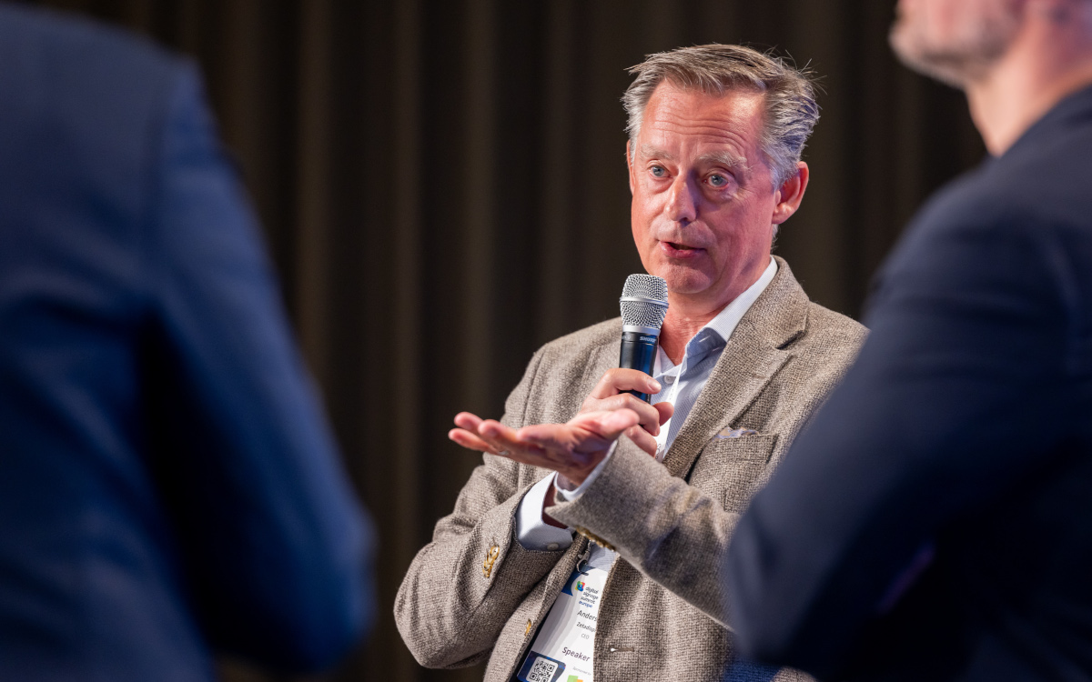 Anders Olin - Zetadisplay (Image: invidis)