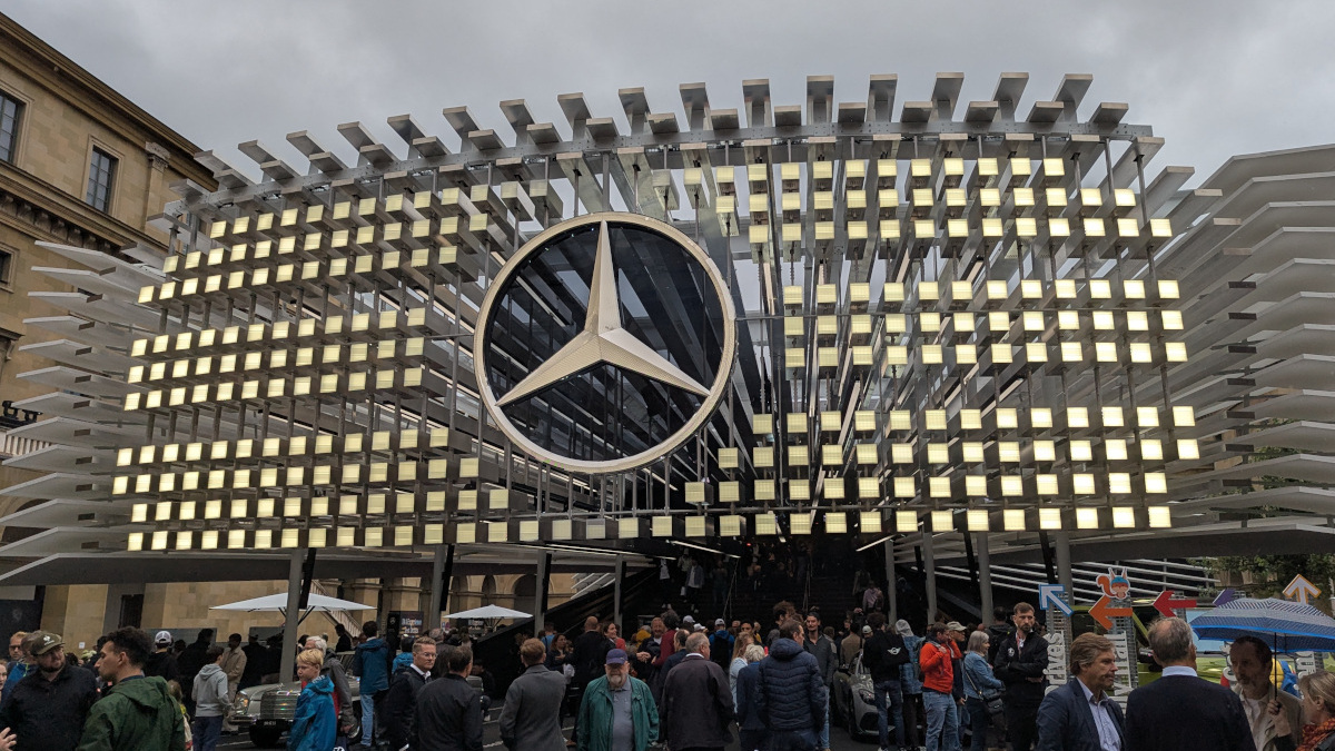 Mercedes-Benz' IAA Open Space at Munich's Residenzgarten (Image: invidis)