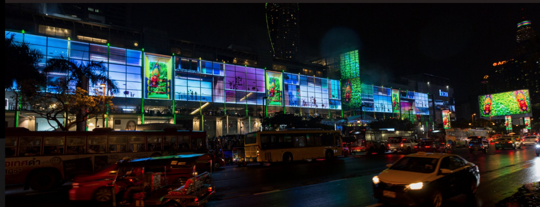 Bangkok Mall Turns Glass Curtain Wall Into Multimedia Spectacular