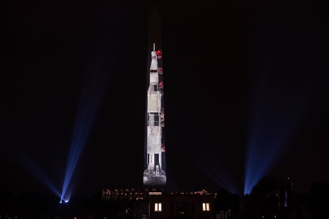 Apollo 11 Moonshot Projection-Mapped On Washington Monument