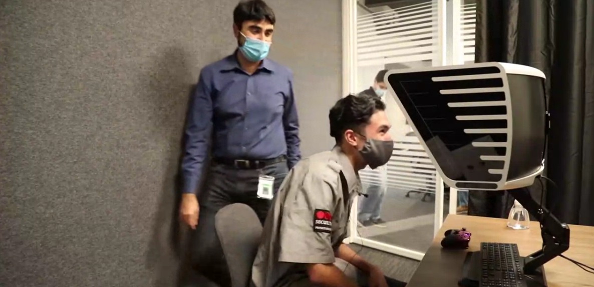 Display Week: Start-up Brelyon Shows Perceived 122-Inch Viewing Canvas On 32-Inch Screen