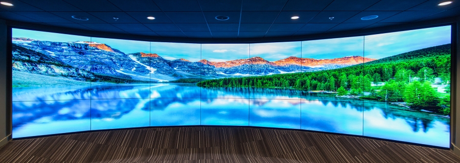 Curved LCD Video Walls Greets Visitors Atop Calgary’s Iconic Tower