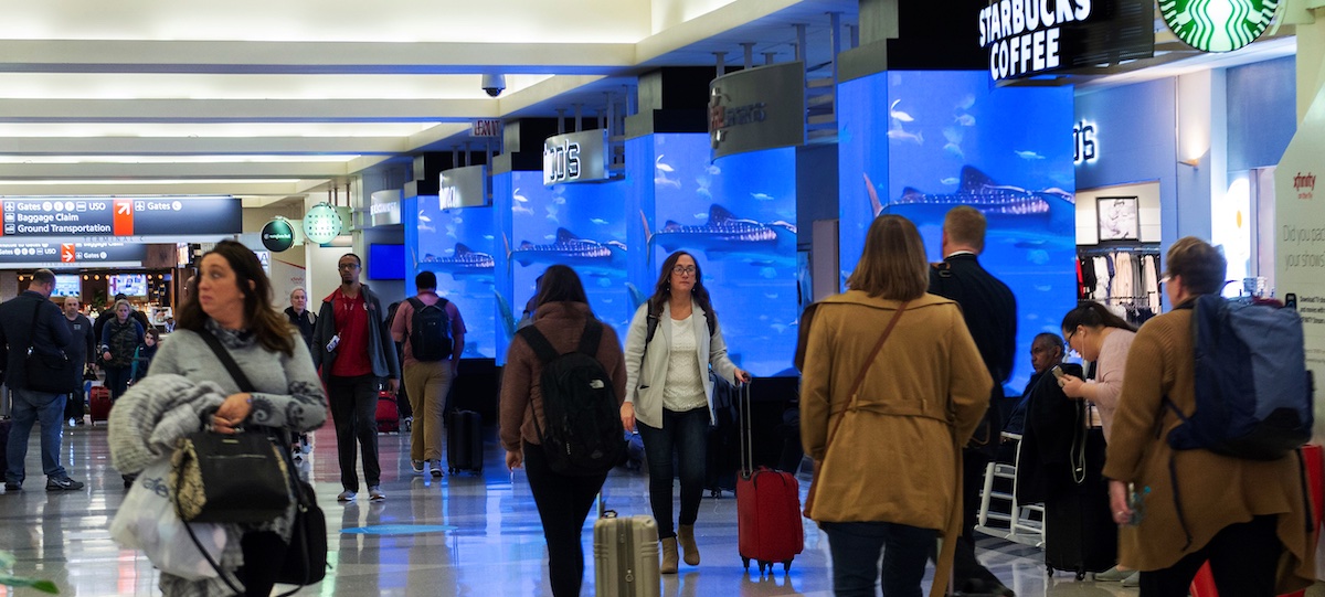 Philly’s Airport Concourse Lined With Big, Wisely-Designed LED Ad Columns