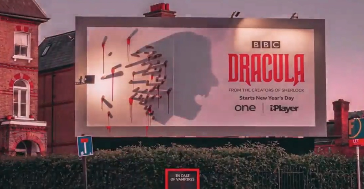 Billboard For BBC’s Dracula Uses Simple Lighting Effect To Create Its Wow Moment Dracula BBC