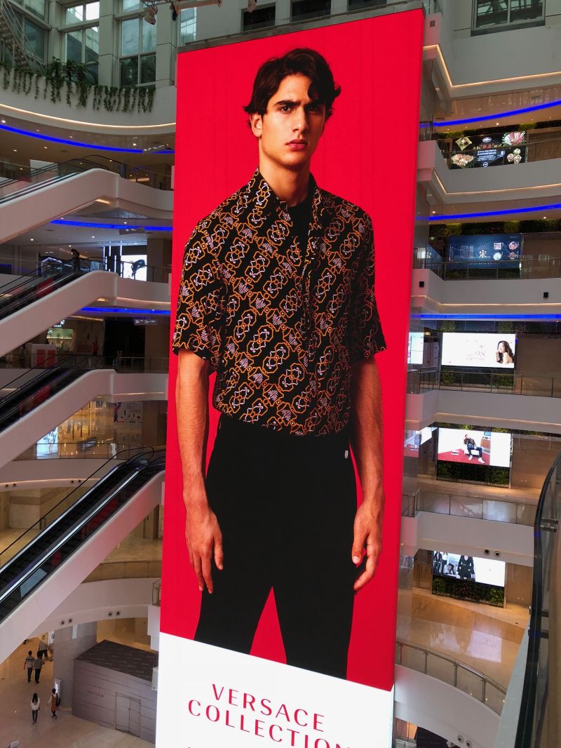 107-Foot High LED Tower Fills Atrium In Guangzhou Shopping Mall