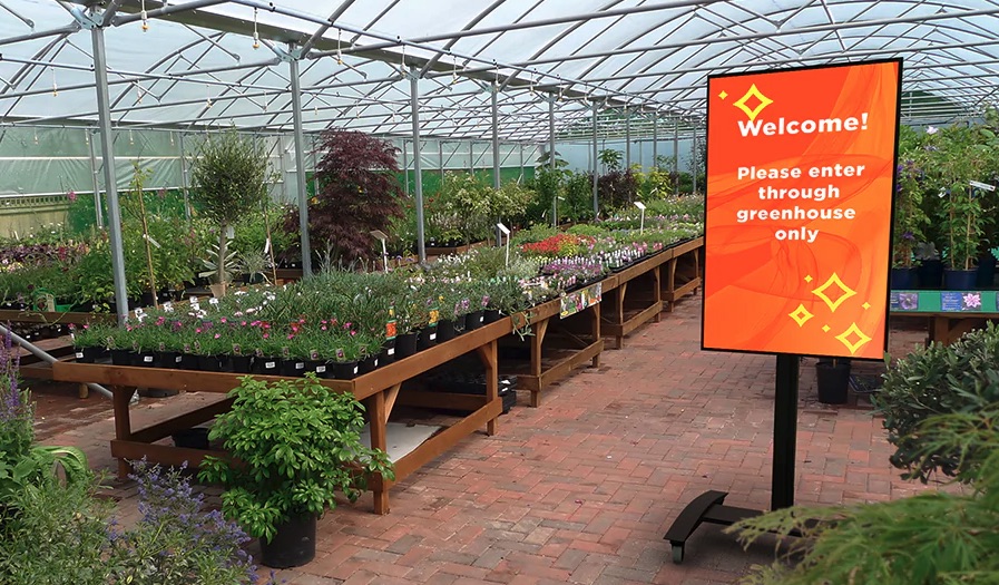 LG, Peerless-AV, Ping HD Partner On New Portable Digital Signage Bundle