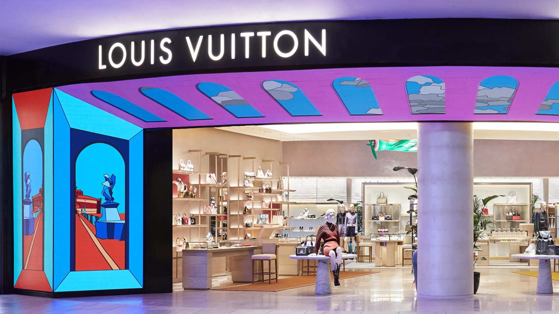 Digital Facade Greets Deep-Pocketed Travelers At Louis Vuitton Store In Rome’s Airport