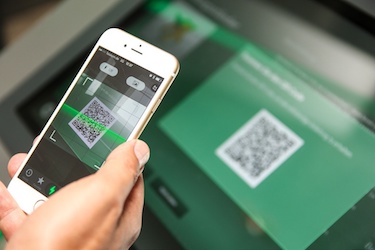 Chatbot Platform Finds Its Way Into Retail Digital Signage