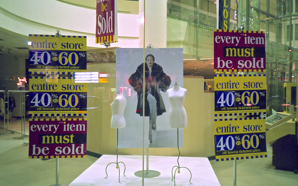 Focused On Retail Digital Signage? Read This, Pour Stiff Drink