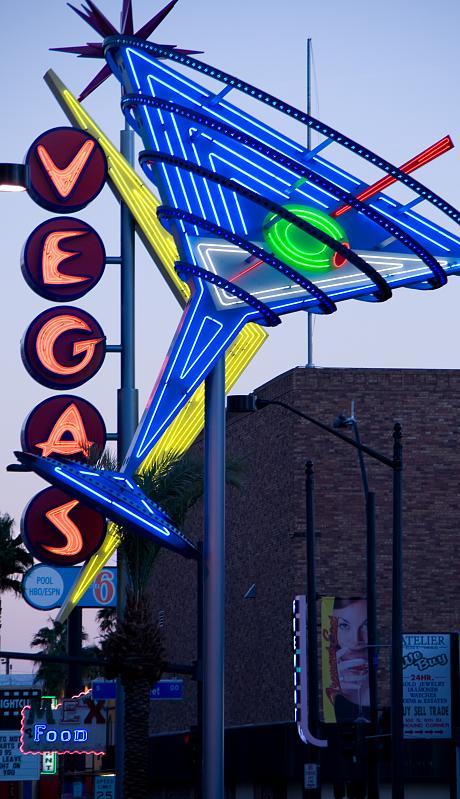 Preset DSE Mixer: Sponsor/Partner Profiles – signagelive, NanoLumens