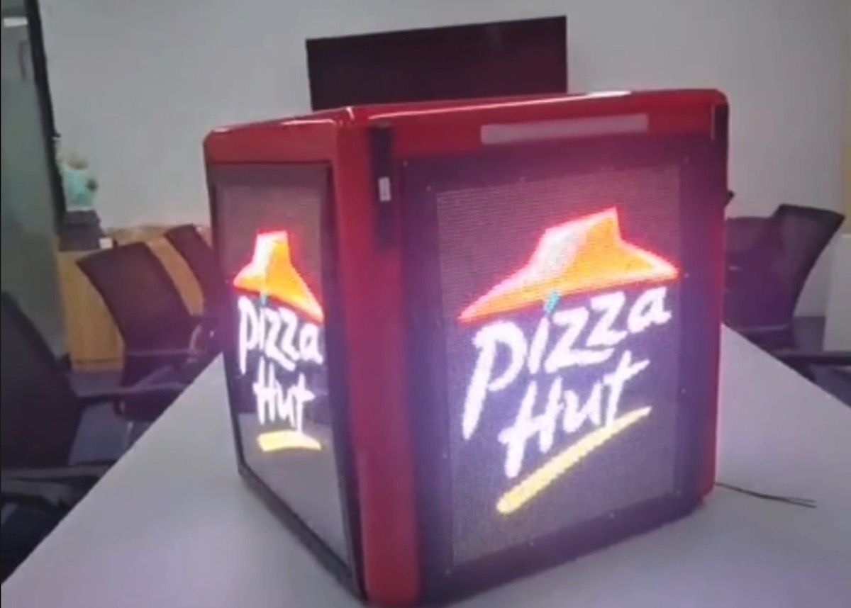 Delivery Cubes For Scooter Delivery Get Little LED Media Facades