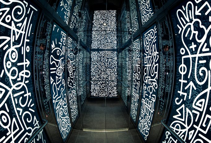 Immersive Floor-To-Ceiling LCDs Greet Lift Users At Edinburgh Shopping Mall