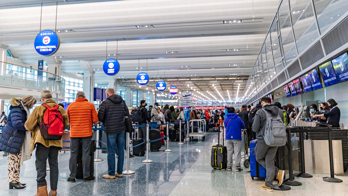 Twin Cities Airport Using LED Medallions At Curbside, Check-in To Help Guide Travellers