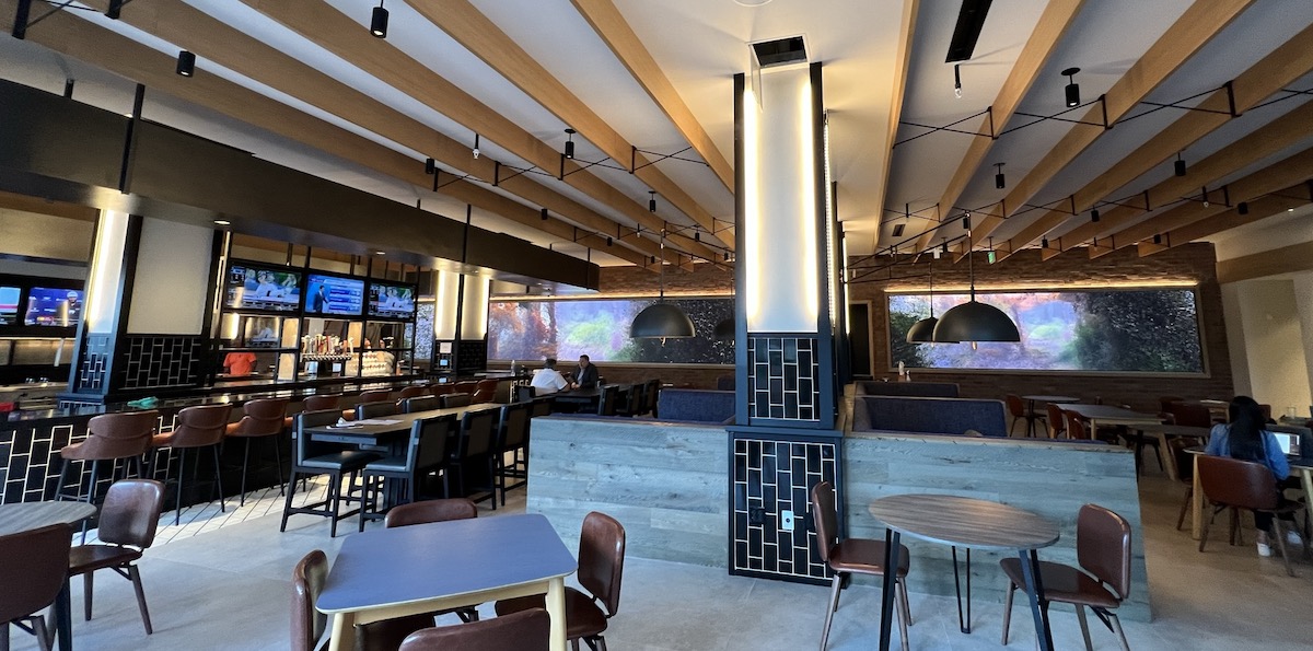 Orlando Sports Bar Has 60 Feet Of Fine Pitch LED Video Wall