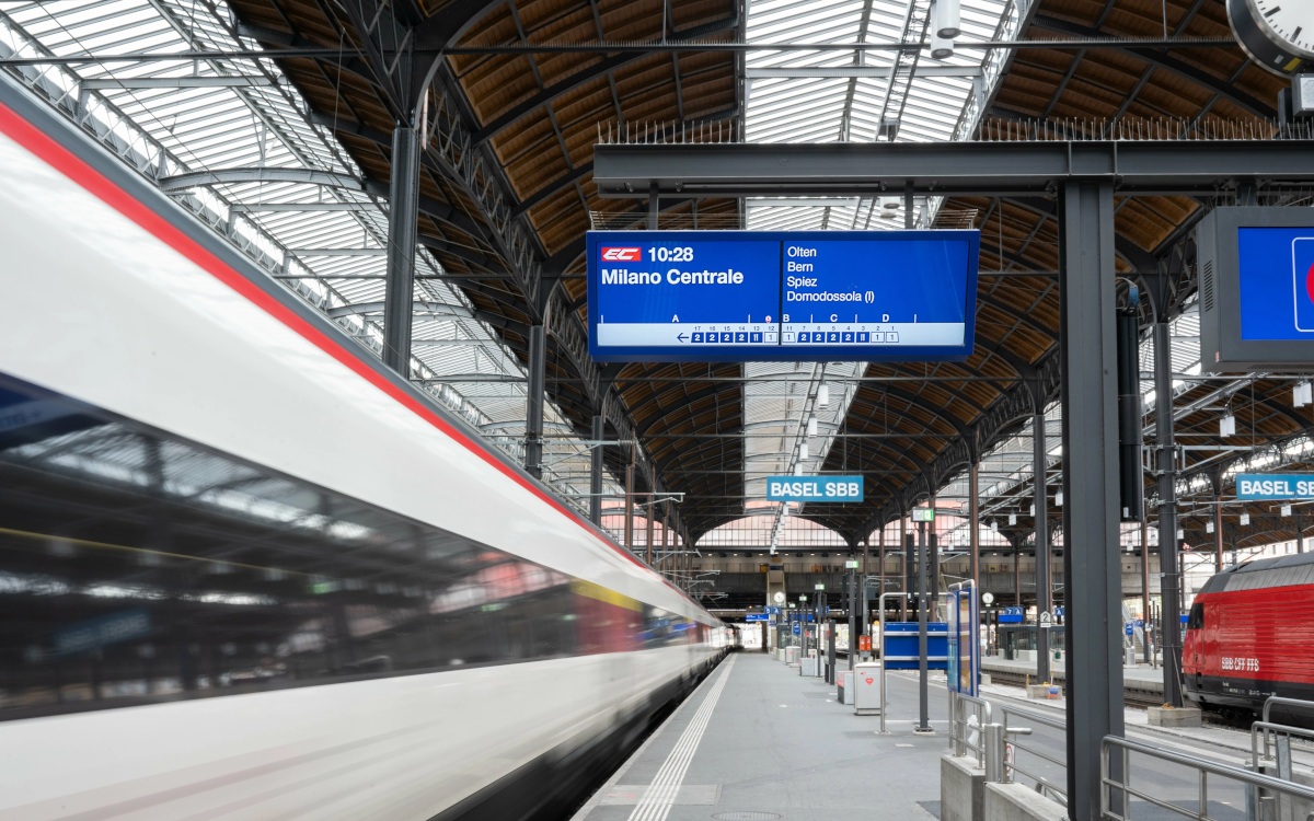 Swiss Railways Using Adobe’s Screens CMS To Drive Passenger Information Displays At Stations