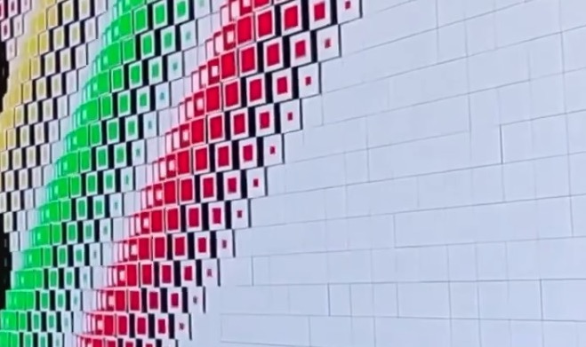 This Dubai Company Has Almost-Crazy Variety Of Kinetic Digital Display Options