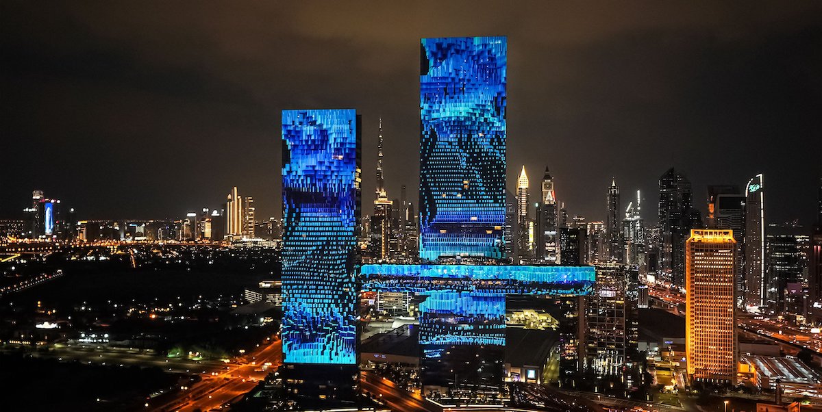 Dubai Towers Used For Biggest Temporary Projection Mapped Surface On Planet