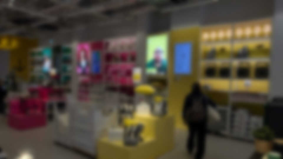 Ikea on London's Oxford Street (Image: invidis)