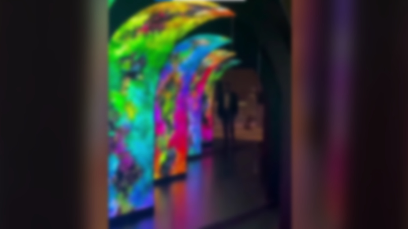 Immersive LED environment aboard Celebrity Xcel (Image: tennagels/screenshot)